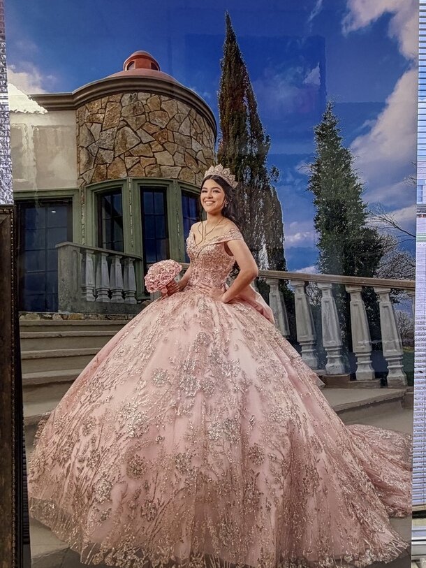 Canvas de quinceañera vestido rosa en acrílico